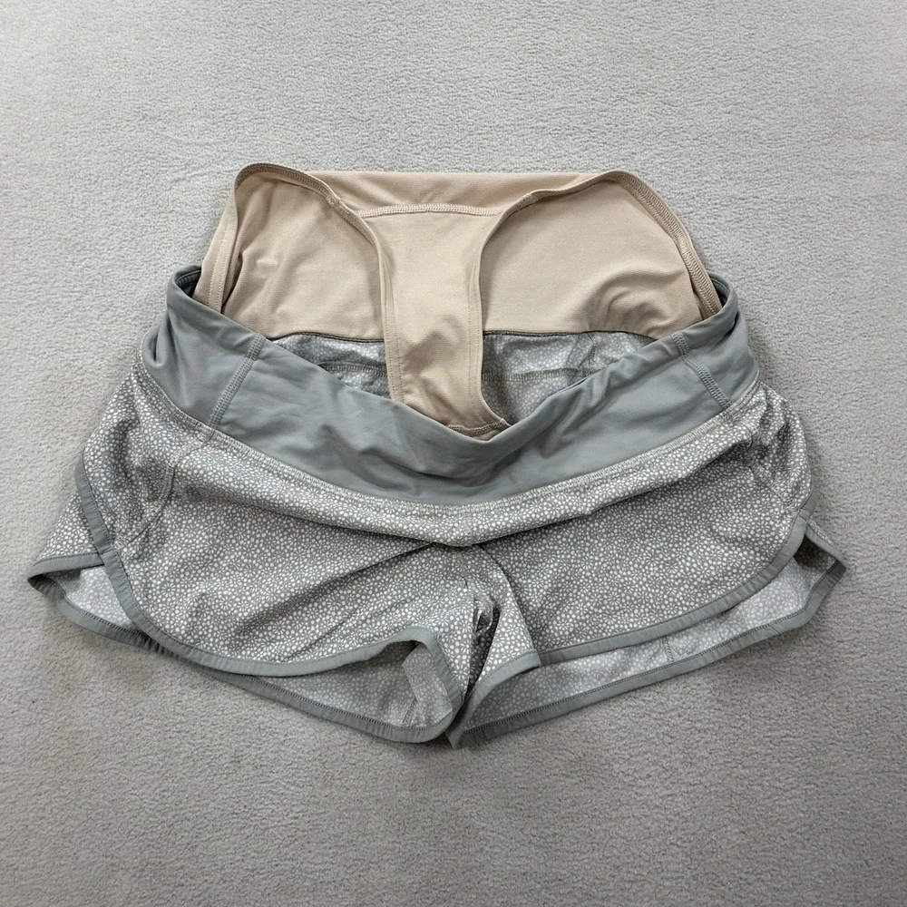 Lululemon Shorts Womens 8 Gray White Speed Up Shorts Running Built-In Liner Gym